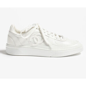 Chanel 25B White Calfskin Leather CC Logo Tie Flat Runner Trainer Sneaker 42